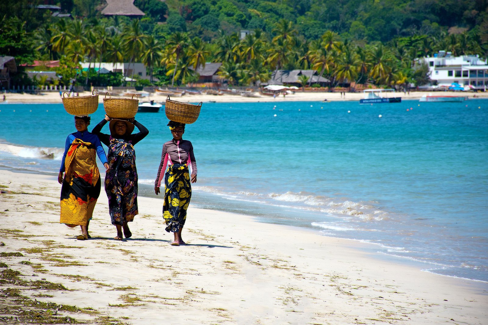 Madagascar Além dos Lêmures: Roteiro para Explorar Praias, Tribos e Aventuras Escondidas