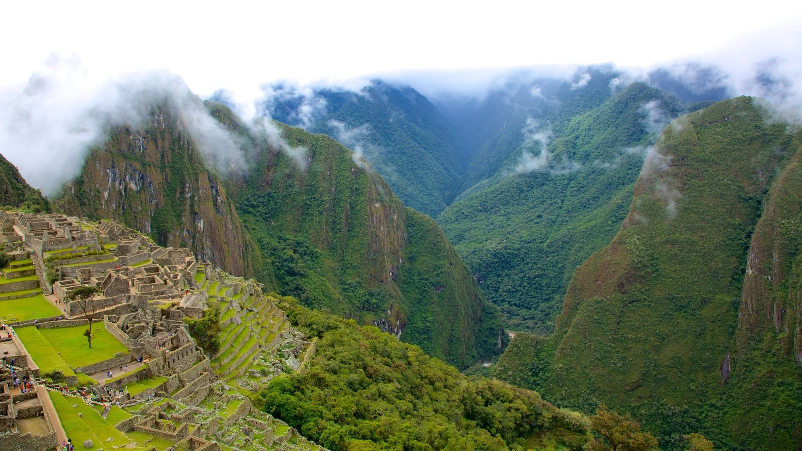 Cusco e Vale Sagrado: Guia para Explorar os Mistérios Incas com Economia