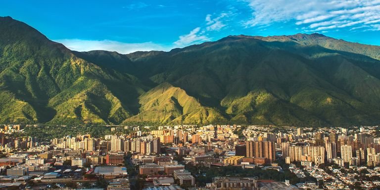 Caracas por 3 Dias: O Que Fazer na Capital da Venezuela Entre História e Gastronomia
