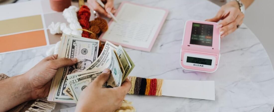 Dicas para Economizar em Viagens de Longo Prazo – Como Reduzir Custos Durante Viagens Longas