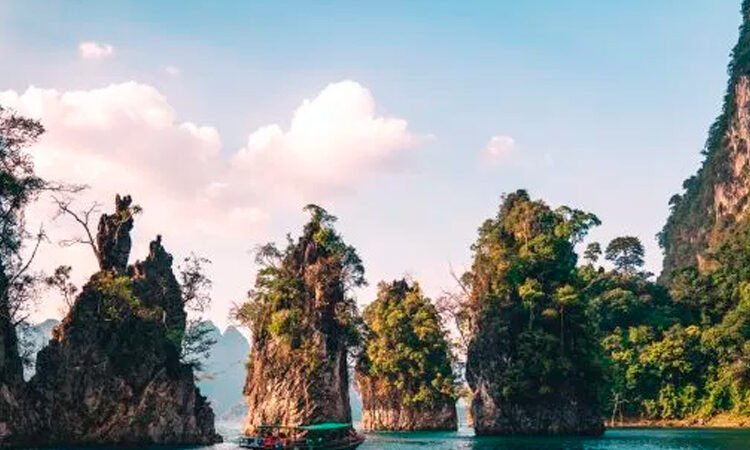 O Que Fazer na Indonésia Além de Bali: 7 Destinos Secretos Imperdíveis