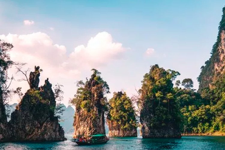 O Que Fazer na Indonésia Além de Bali: 7 Destinos Secretos Imperdíveis