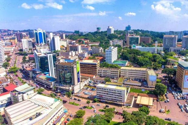 Sabores de Uganda: 10 Pratos Típicos que Você Precisa Provar (e Onde Encontrá-los)