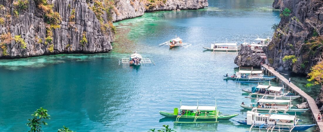 Mergulho nas Filipinas: Melhores Spots para Ver Tubarões-Baleia, Naufrágios e Corais