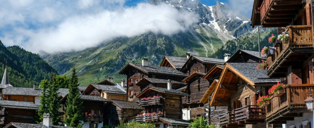 Suíça de Trem: Rotas Panorâmicas e Dicas para Economizar com o Swiss Travel Pass